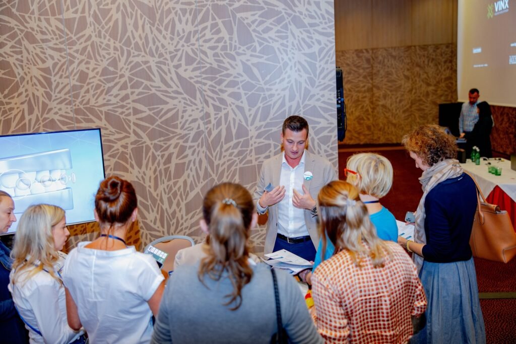 Happy attendees at the end of the congress.